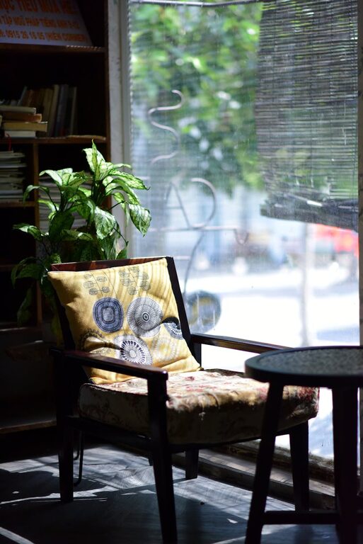 Tips for Creating a Cozy and Inviting Reading Nook at Home